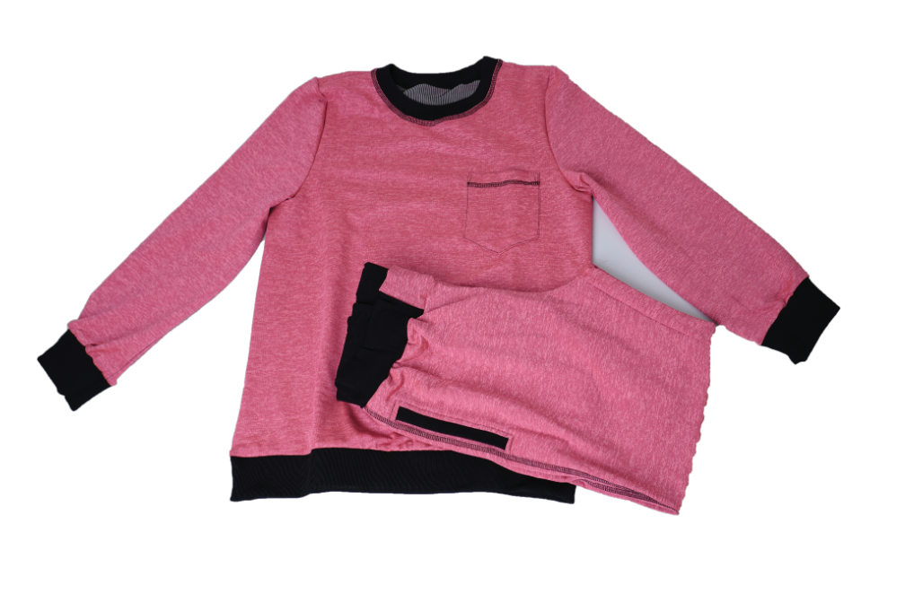 Чөлөөт хувцасны хослол эмэгтэй